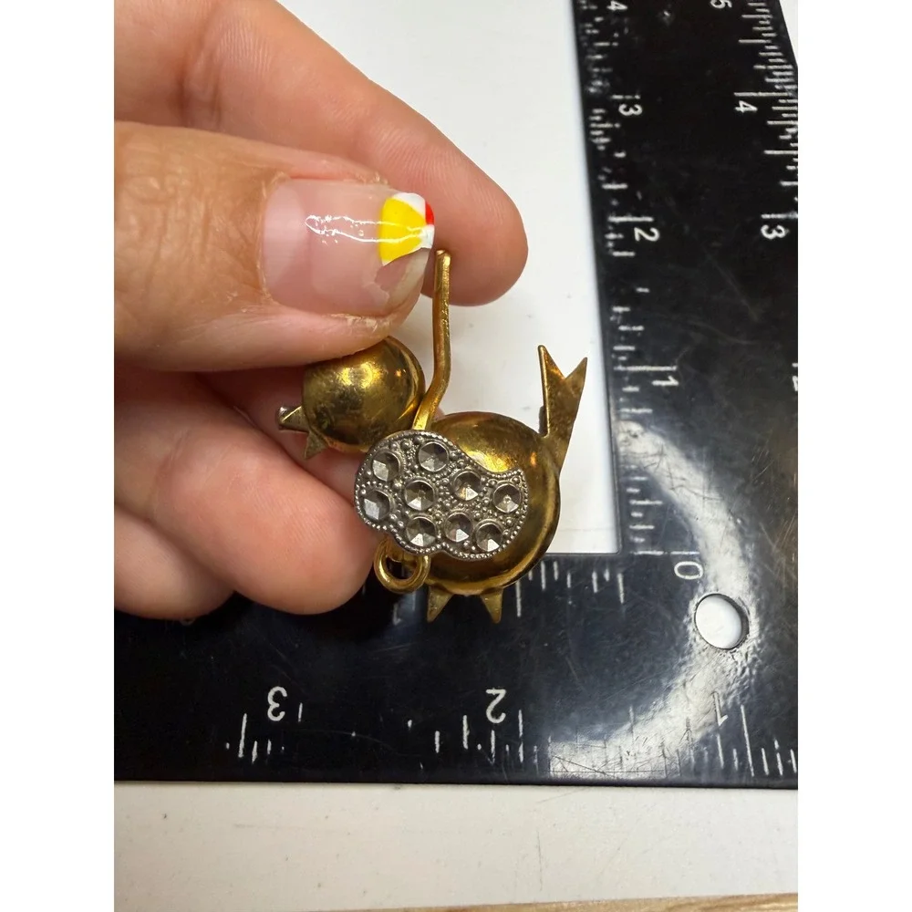 Vintage Gold Tone Rhinestone Bird Brooch Pin Stylized Animal Jewelry
